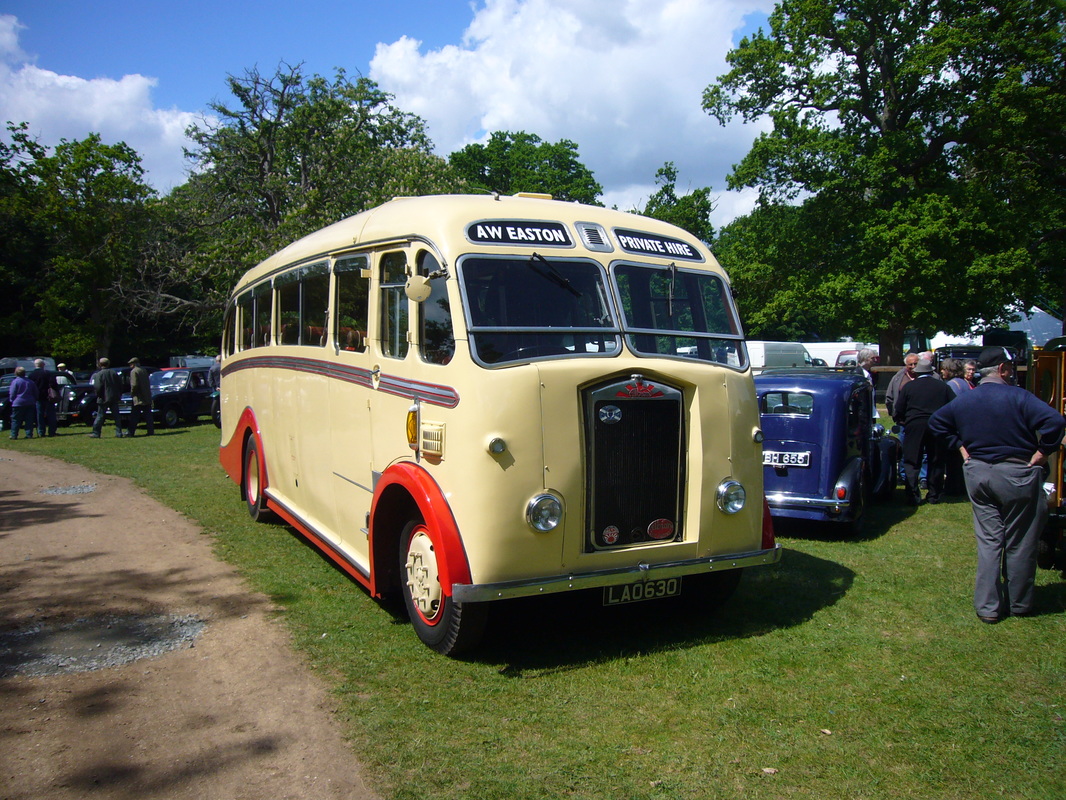 Vintage coach hire for weddings, events and days out in Norwich and Norfolk